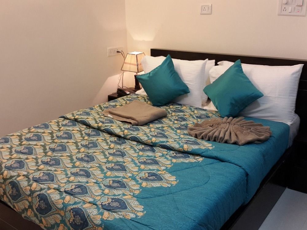 Treebo Trip Hotel Palm Emirates Hotel 3*