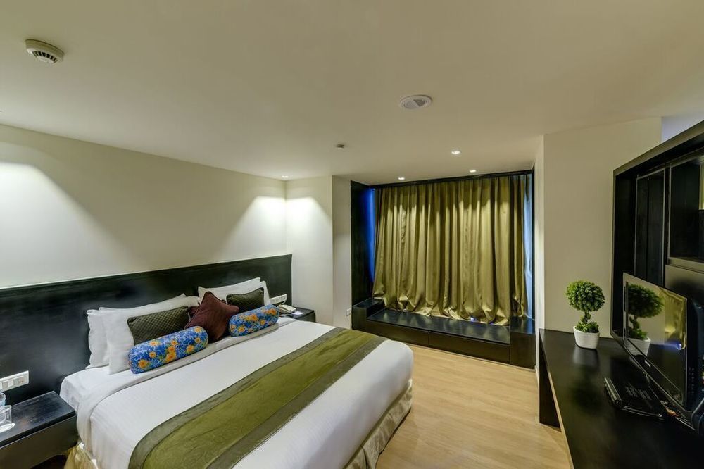 Hotel Davanam Sarovar Portico