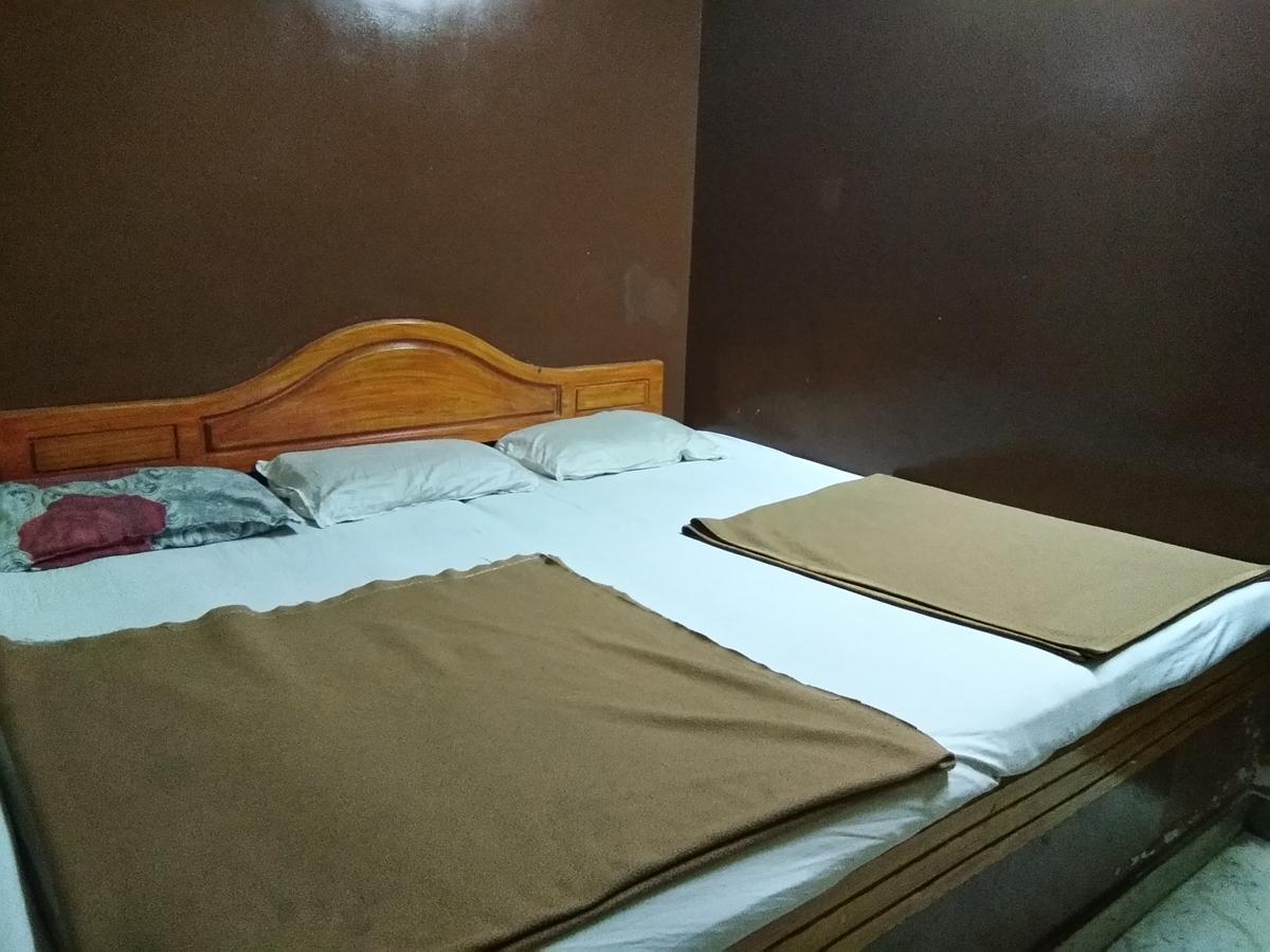 C.b Deluxe * Bangalore