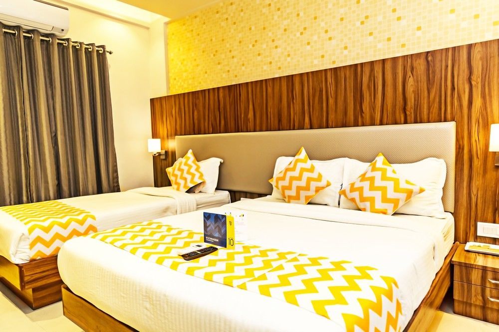 Hotel Plaza Heights 3*