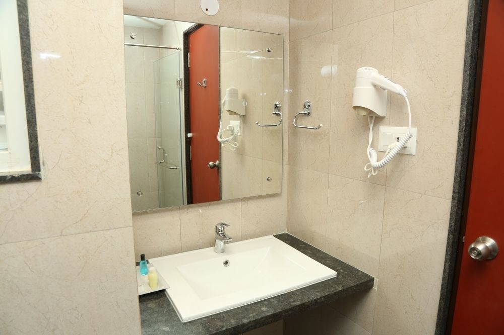Hotel I V Sanctum 3*