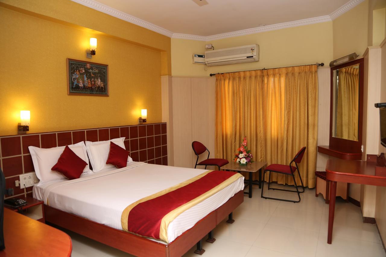 Anand Regency Hotel
