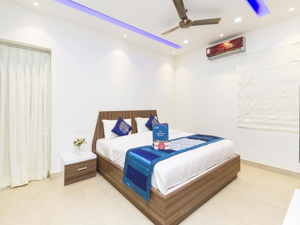 Hotel Oyo 2132 Aditya Residency 3*