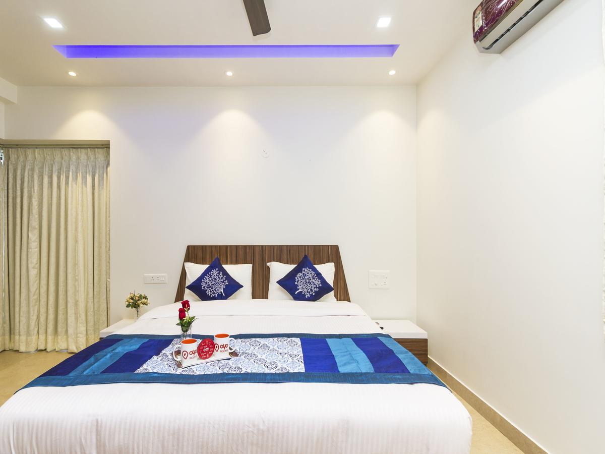 Oyo 2132 Aditya Residency 3*