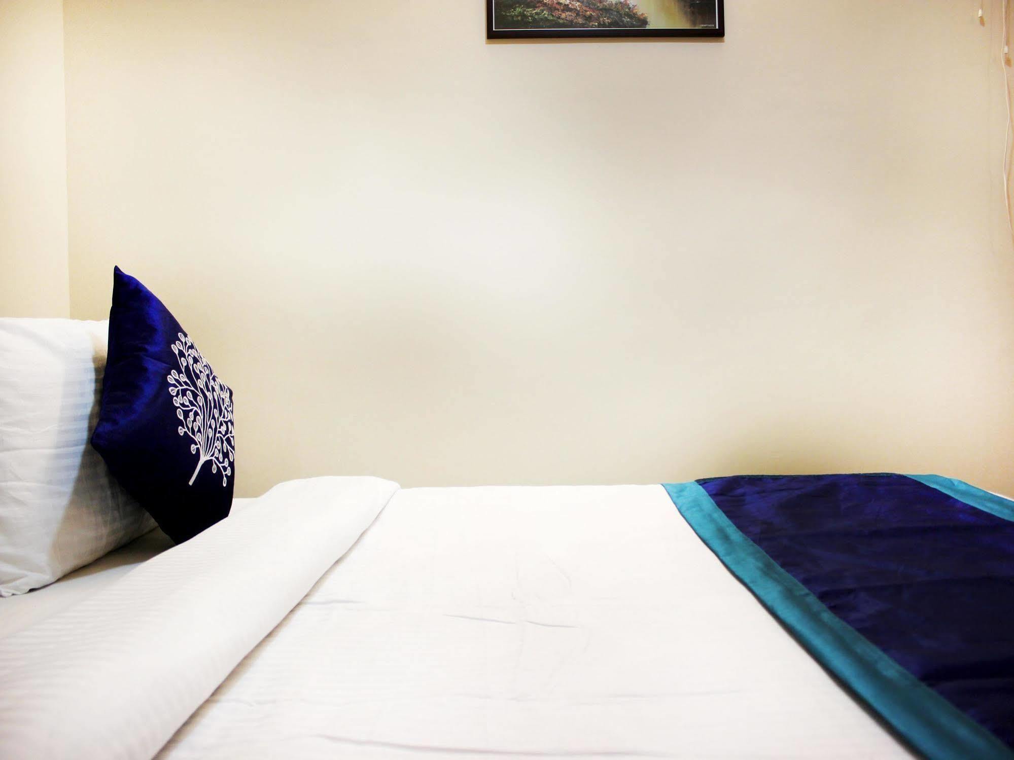 Treebo Trip Hotel Palm Emirates 3*