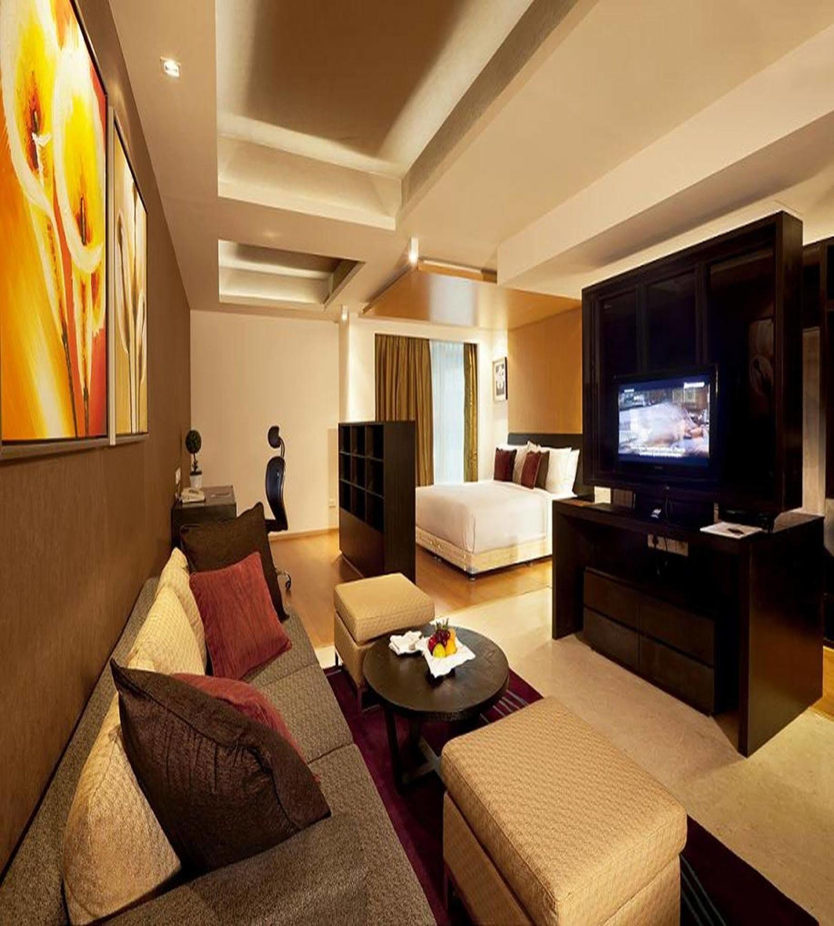 Hotel Davanam Sarovar Portico Bangalore