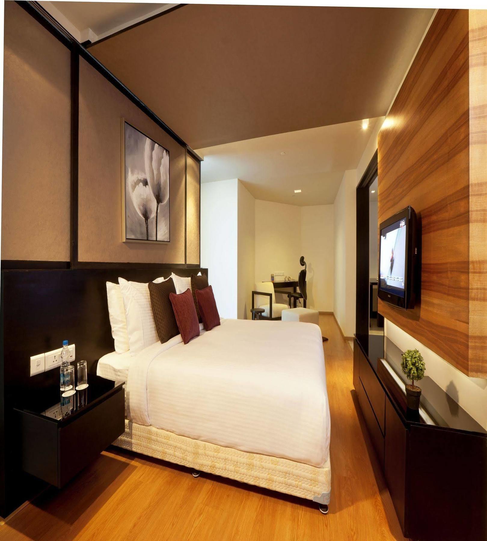 Davanam Sarovar Portico Hotel Bangalore