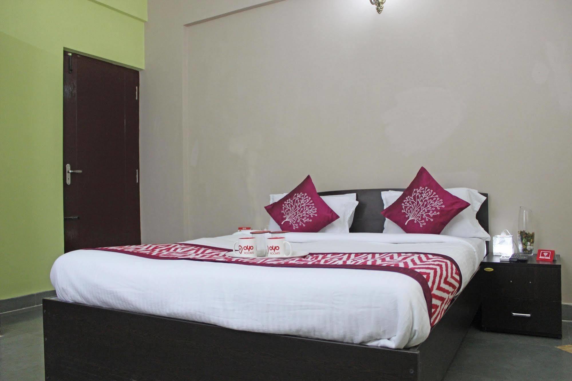 Hotel Oyo Kalyan Nagar 3*
