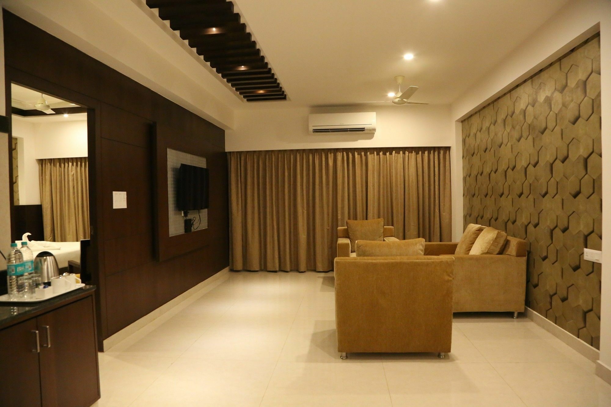 I V Sanctum Hotel 3*