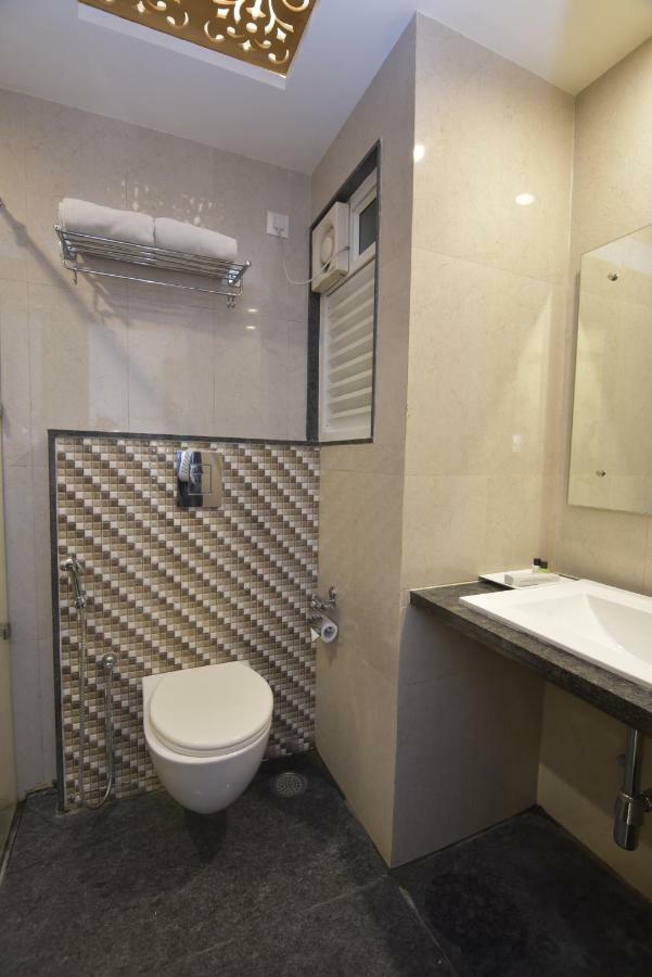 I V Sanctum Hotel 3*