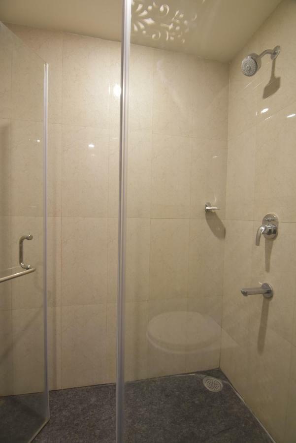 Hotel I V Sanctum 3*