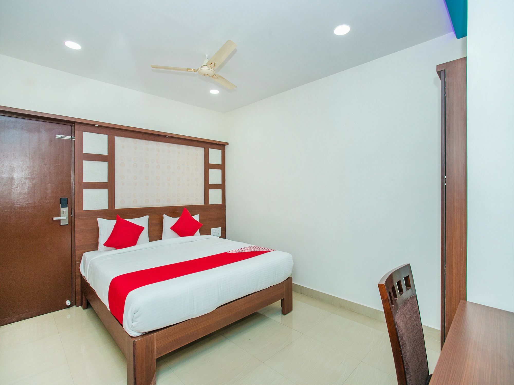 Hotel Oyo 16473 Ring View Bangalore