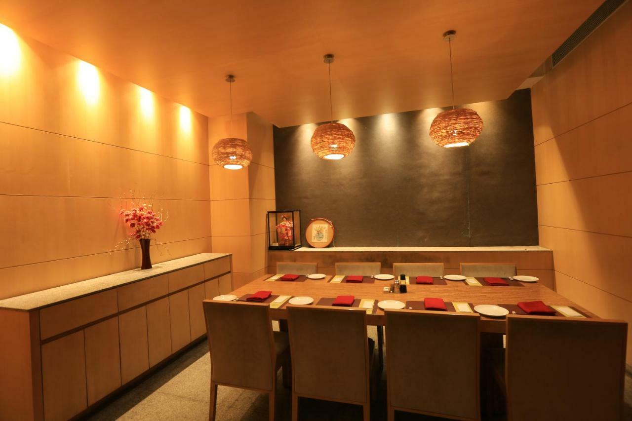 Hotel The Chancery Bangalore
