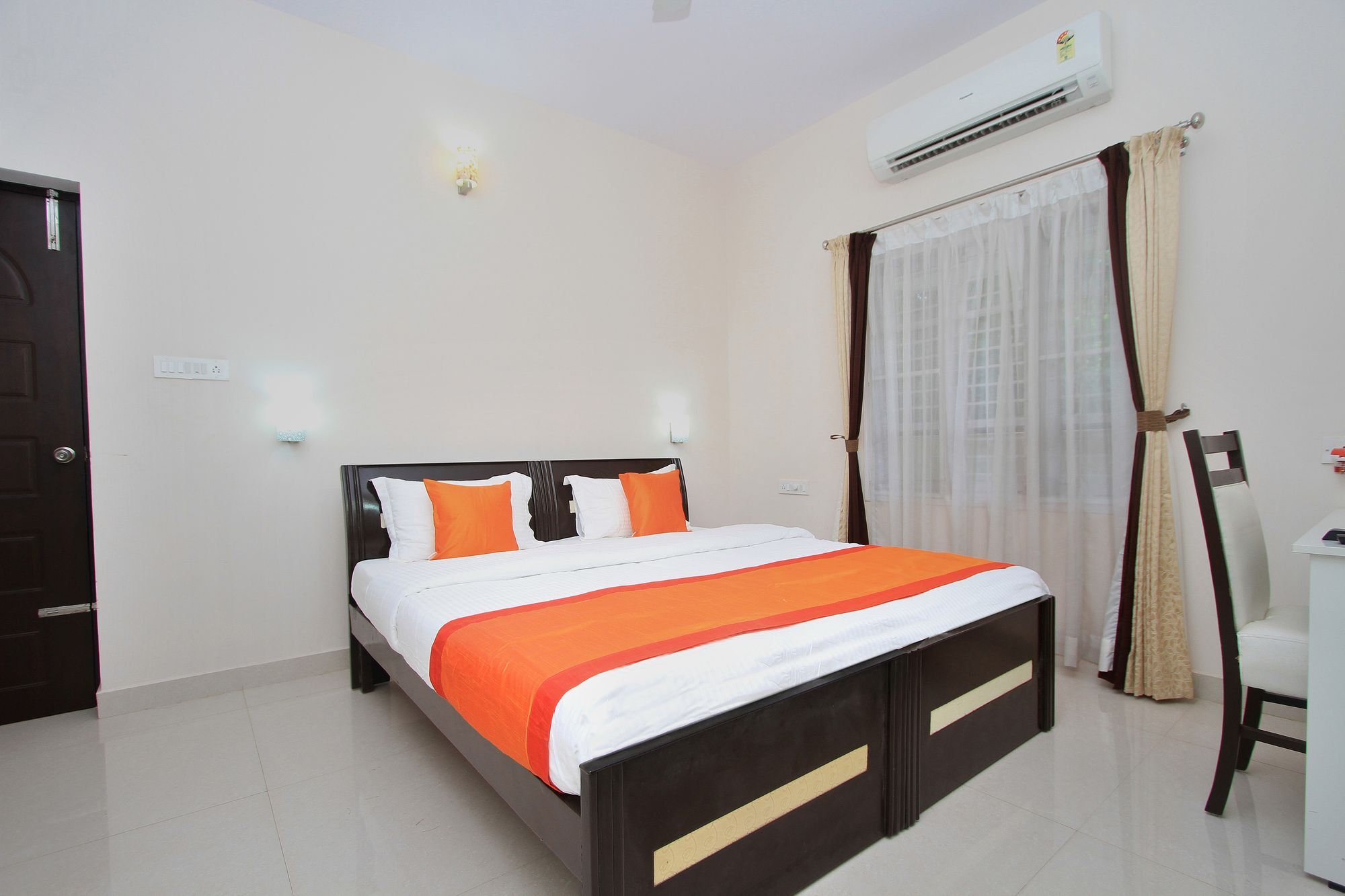 Oyo 9988 Hennur Road Hotel