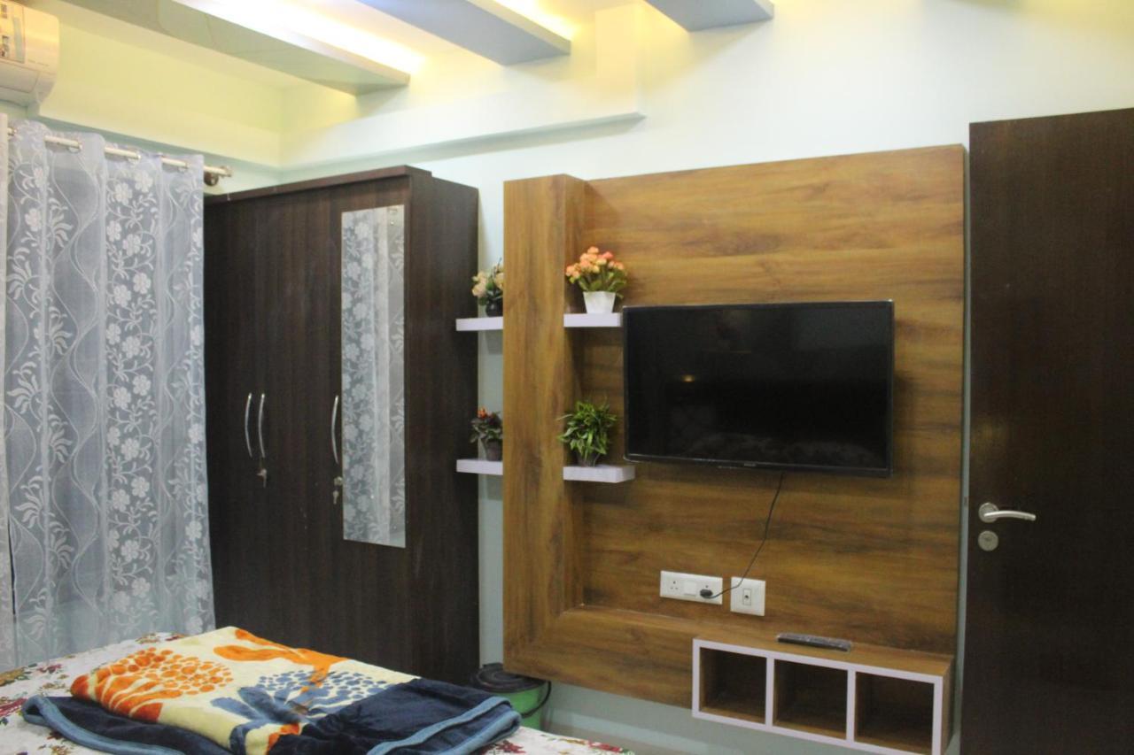 Pride Enchanta Apartment