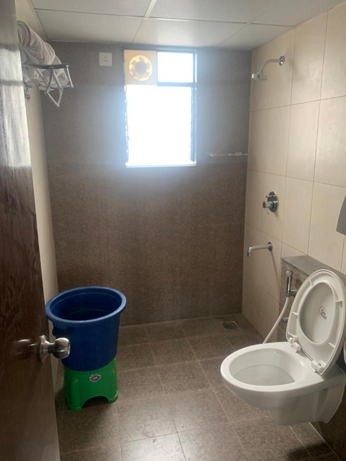 Pride Enchanta Apartment