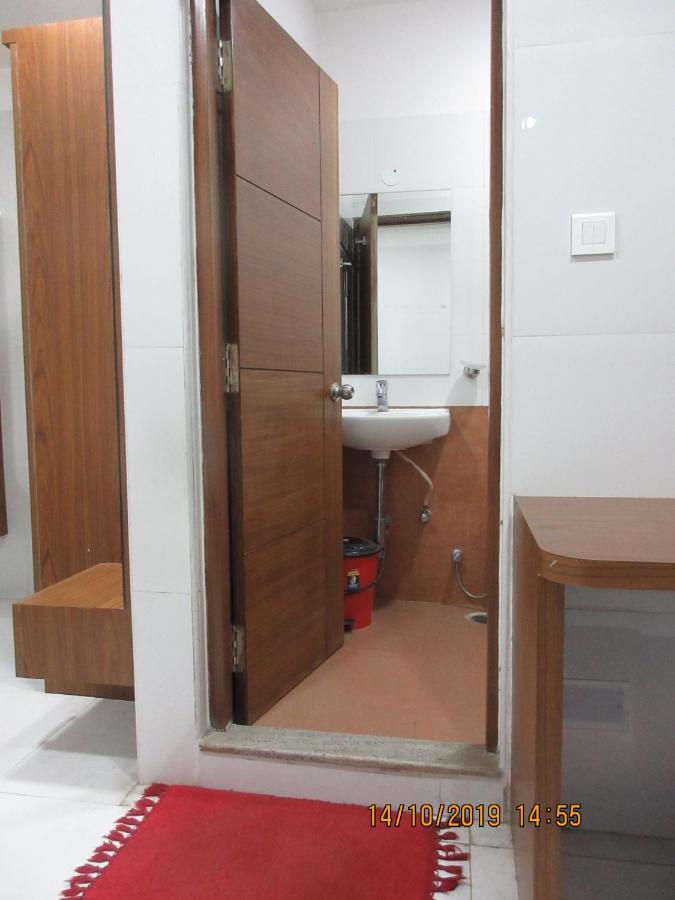 Economy hotel Sharada