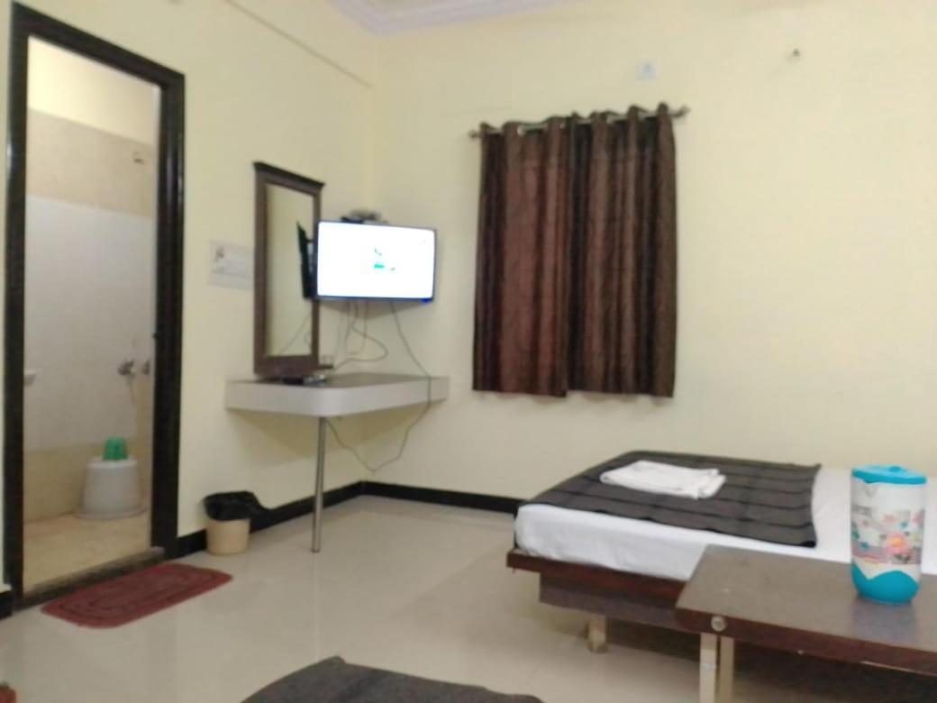 Sri Shankar Residency * Bangalore