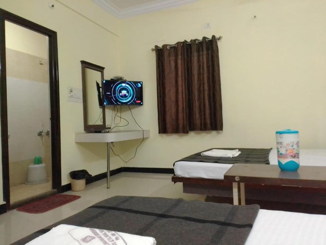 Sri Shankar Residency Inn *