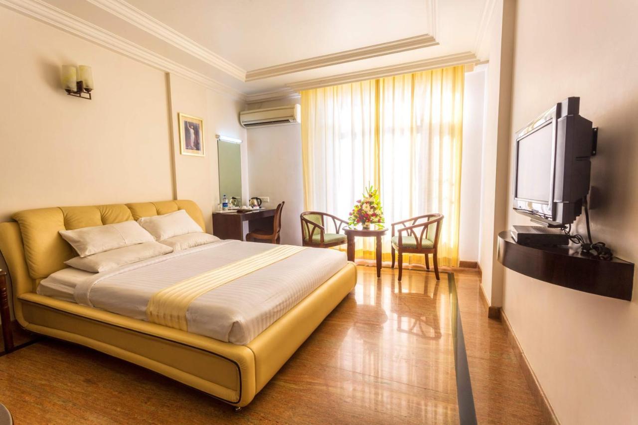 Kr & Convention Centre Hotel 3*