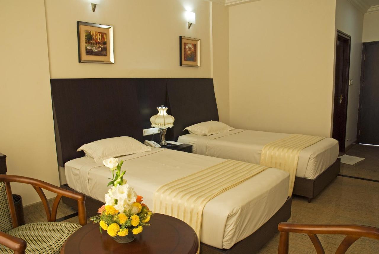 Kr & Convention Centre 3*